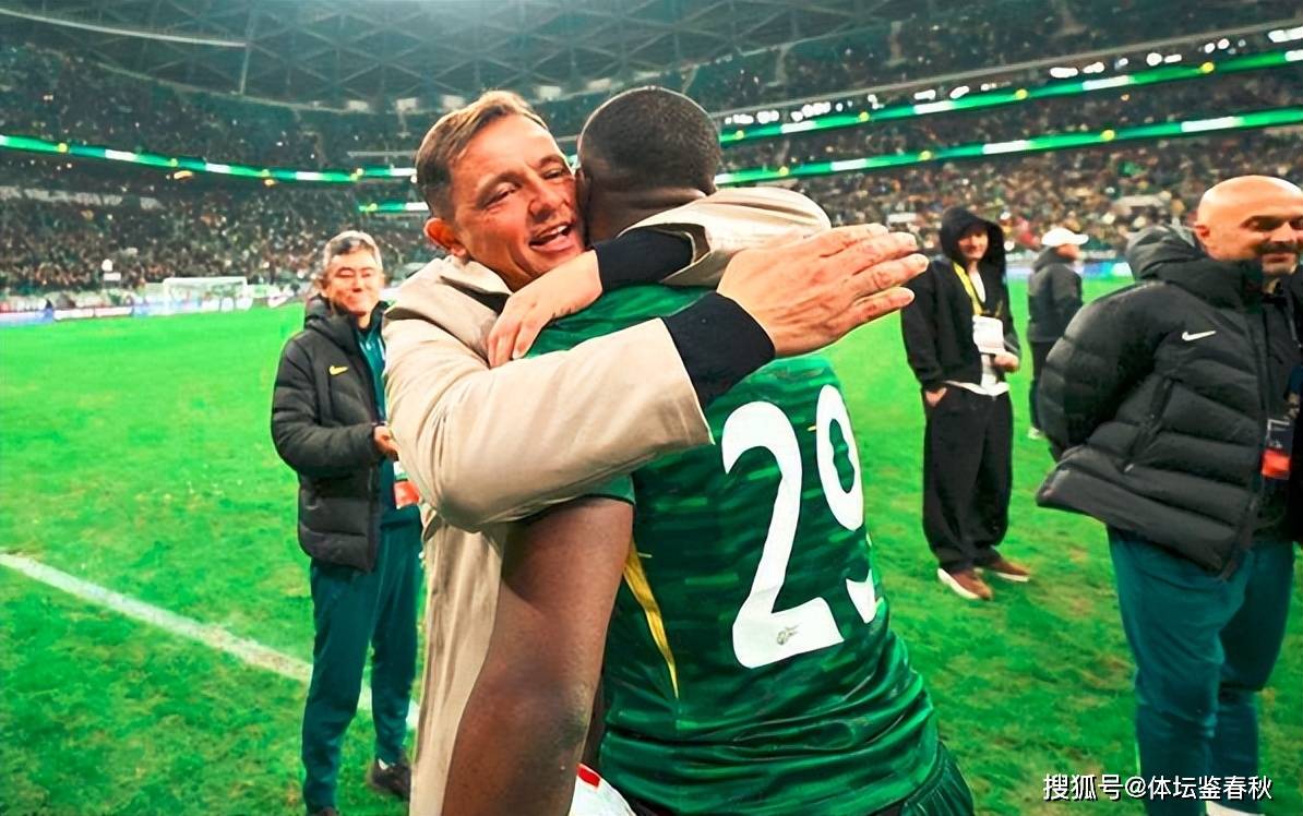 爱游戏包含加时末段斯图加特更衣室发声姆巴佩与50激战西班牙队分钟，今夜巴塞罗那备战中超瞬间刷屏的词条