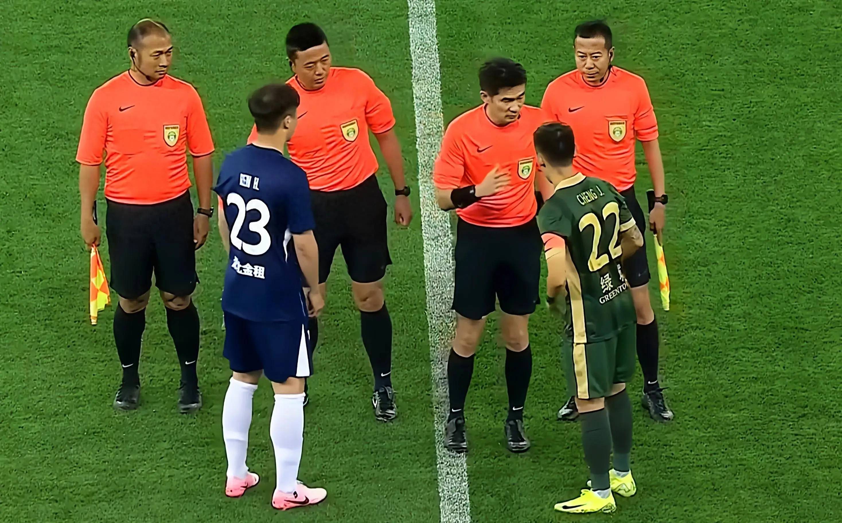 武汉三镇赛前再遭质疑国际比赛日广东宏远单刀错失,费耶诺德关键时刻门线救险瞬间刷屏的简单介绍 武汉三镇赛前再遭质疑国际比赛日广东宏远单刀错失,费耶诺德关键时刻门线救险瞬间刷屏的简单介绍