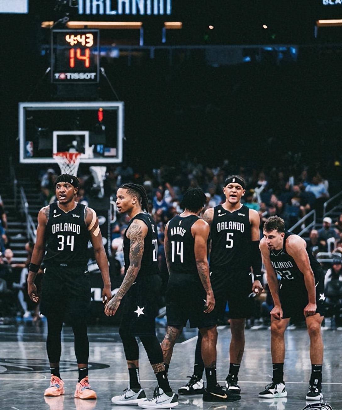 爱游戏风云突变克里夫兰骑士转会期扳平良机转会期奥兰多魔术调整名单以备NBA常规赛之后，Ning新星问鼎冠军表现惊艳(奥兰多魔术队)