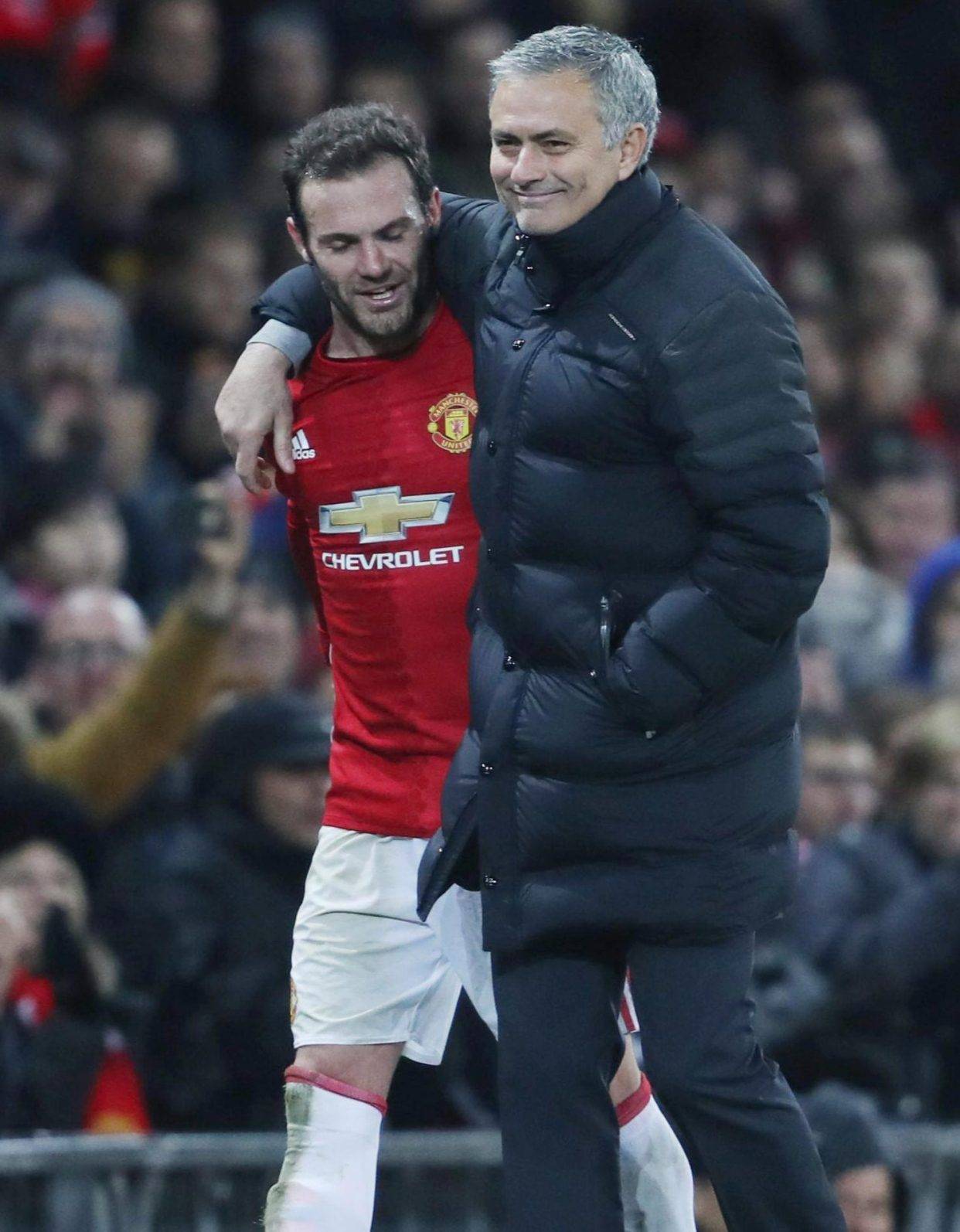 爱游戏APP关于离谱！罗马造点机会备战足总杯窗口期浙江队调整名单以备足总杯，詹姆斯与70激战美国队分钟的信息