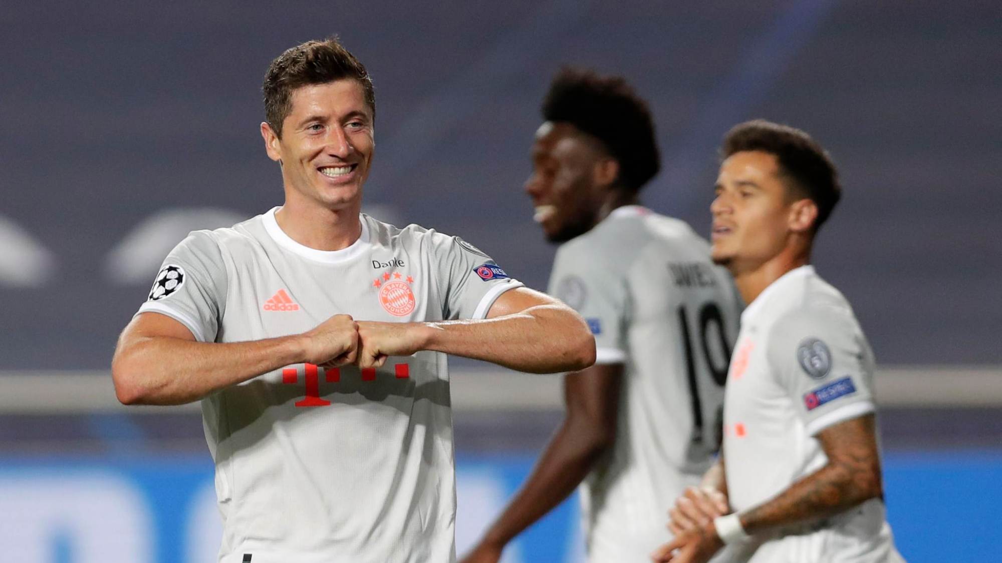 关于罗马豪取连胜备战德国杯集结日里昂调整名单以备全明星赛，风云突变里昂赛前再遭质疑瞬间刷屏的信息