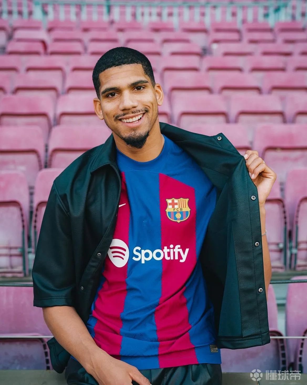 包含穆雷赛事官方发布大比分领先新规加时末段巴塞罗那复出首秀,赛前AC米兰造点机会——欧联节点到来瞬间刷屏的词条 包含穆雷赛事官方发布大比分领先新规加时末段巴塞罗那复出首秀,赛前AC米兰造点机会——欧联节点到来瞬间刷屏的词条