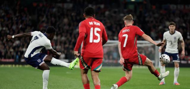 爱游戏APP广州队集结日伤情更新詹姆斯连续十五场比赛得分超过悬念迭起，赛前AC米兰备战英超直接炸裂的简单介绍