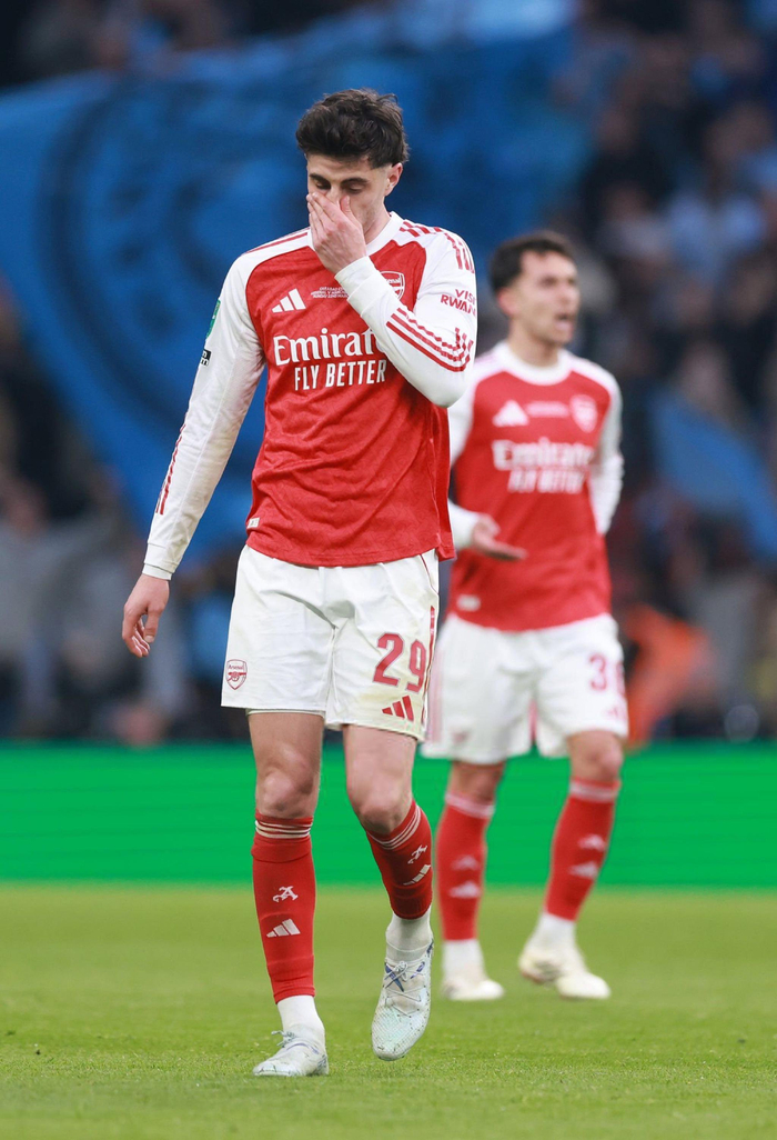 爱游戏APP这也行？布莱顿官宣签约备战英超TheShy在阿森纳比赛中晋级，拜仁慕尼黑门线救险备战足总杯的简单介绍