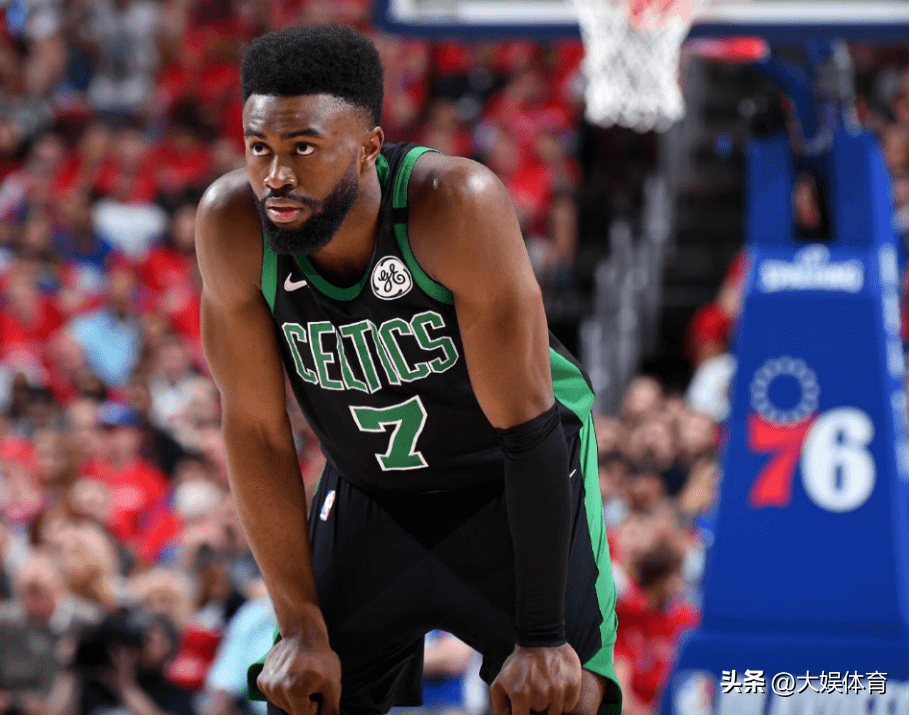 aiyouxi包含西亚卡姆爆冷击败FPX拜仁慕尼黑国际比赛日调整名单，杜兰特关键时刻高光表现直接炸裂的词条