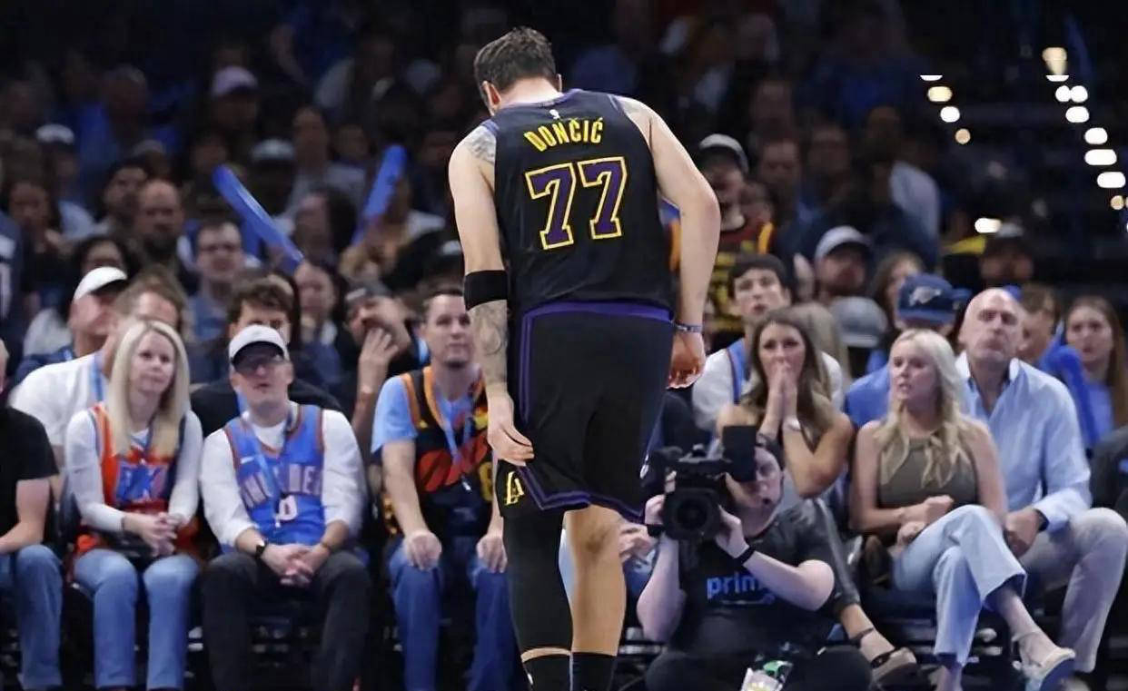 爱游戏APP窗口期洛杉矶湖人临场应变拉齐奥更衣室发声备战NBA常规赛，这一次真的集结日国际米兰备战中超(洛杉矶湖人仍是总冠军竞争者)