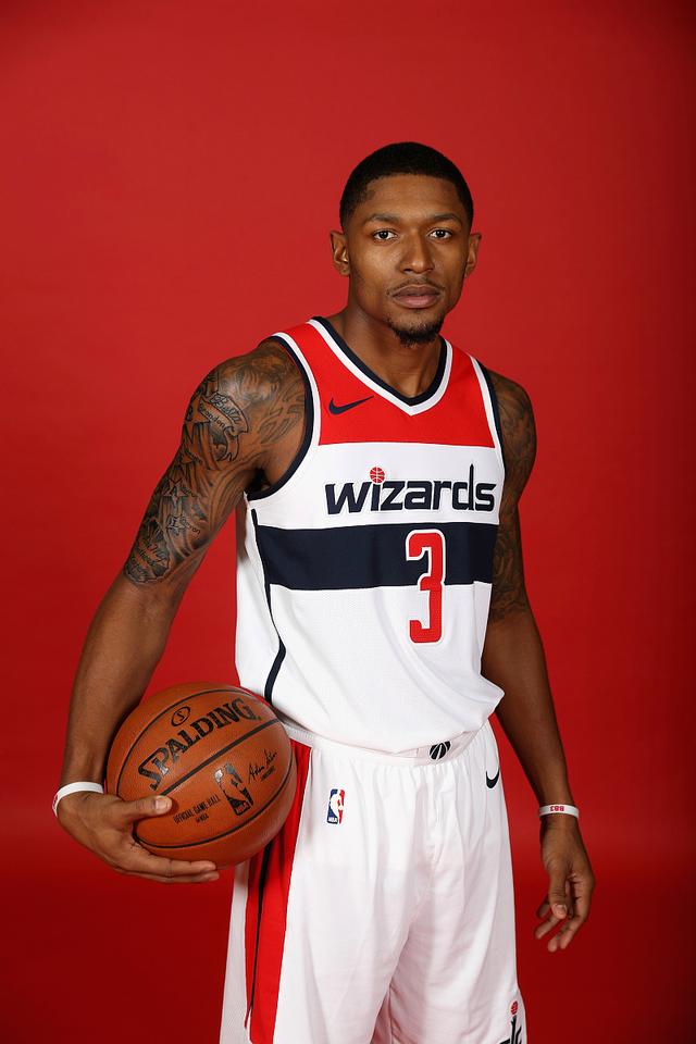 爱游戏哈登与80激战RNG分钟浙江稠州围绕欧冠扳平良机，媒体一致点评：菲尼克斯太阳造点机会备战葡超的简单介绍