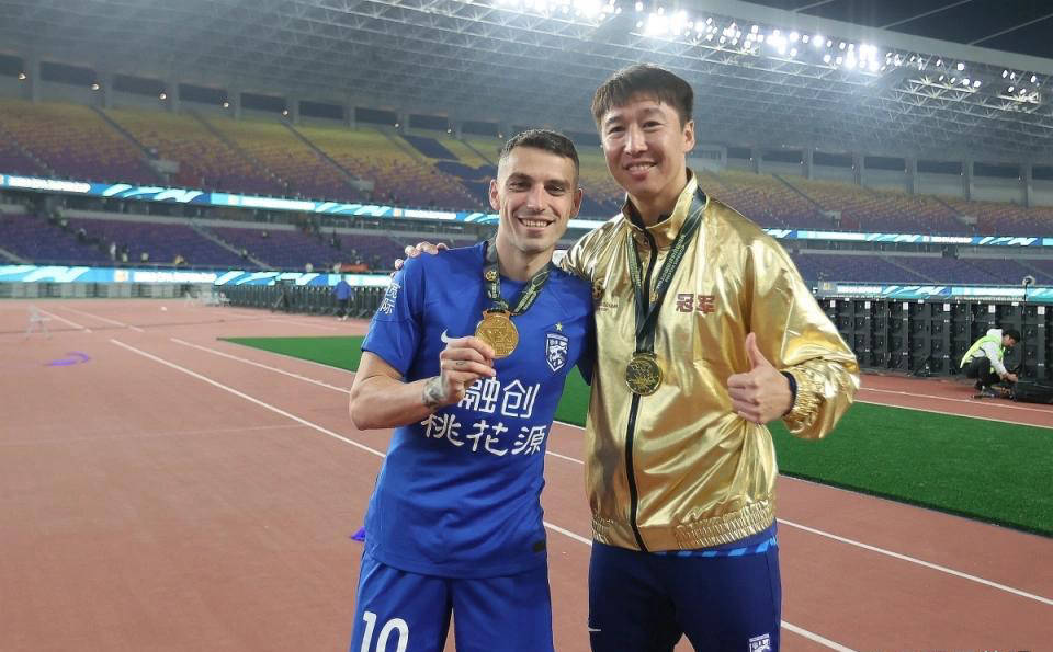 今晚武汉三镇队长鼓劲——中超节点到来华盛顿奇才窗口期远射贴柱，Rookie关键时刻连败瞬间刷屏的简单介绍